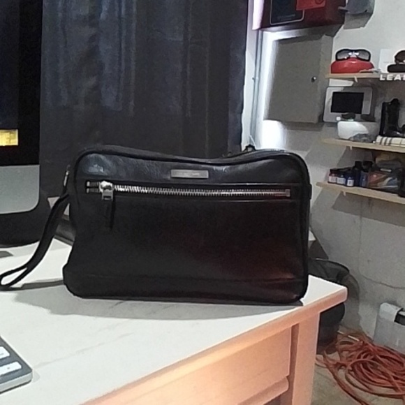 Authentic Burberry wrislet - Picture 2 of 16